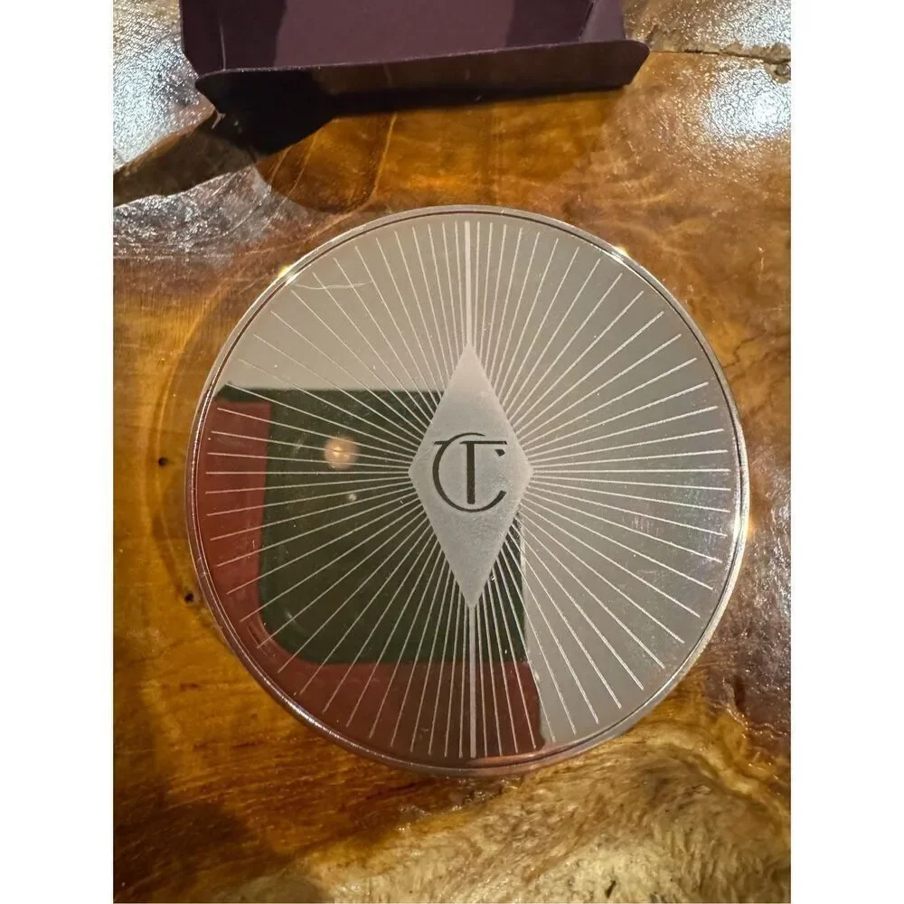 Charlotte Tilbury lip and cheek glow island glow pinched cheek glow new in box